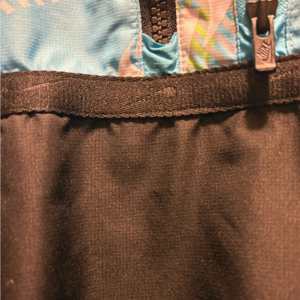 Nike kids Multicolor Graphic Windbreaker‎ size 4T